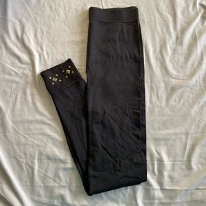 Pink Rose Black Leggings With Studded Accents NWOT